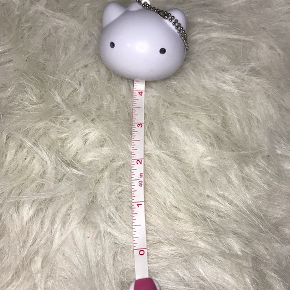 Must Have Hello Kitty Retractable Tape Measure NIP Extends Up To 36” - Picture 6 of 9